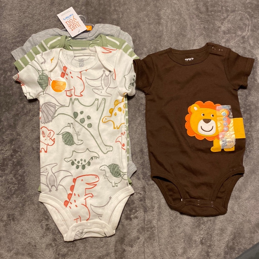4 carters short sleeve onesies